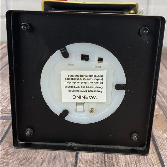 COPY - Thomas Kincade Sparkle the Season “Love” L… - Picture 8 of 9